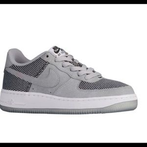 Nike Air Force 1 Low-Boys Grade School -size 6Y